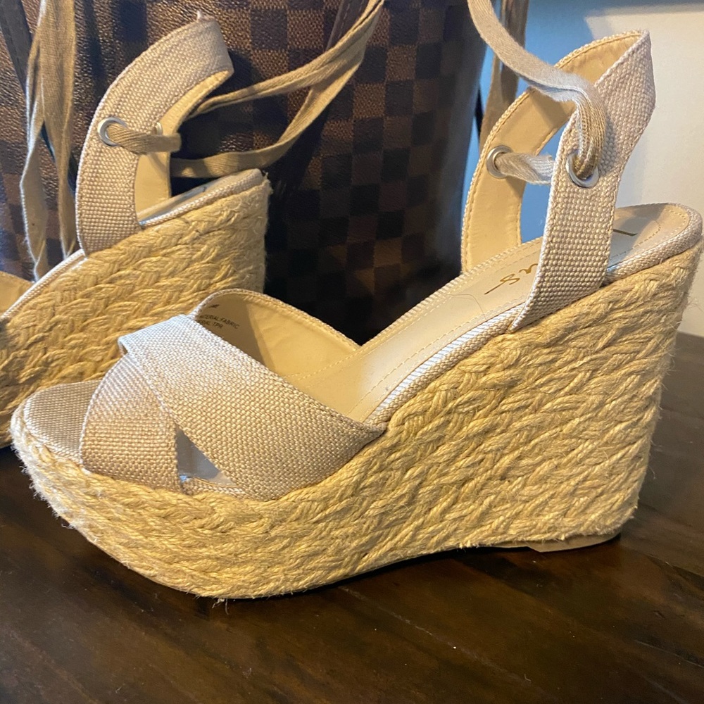 Wedges - Picture 2 of 4